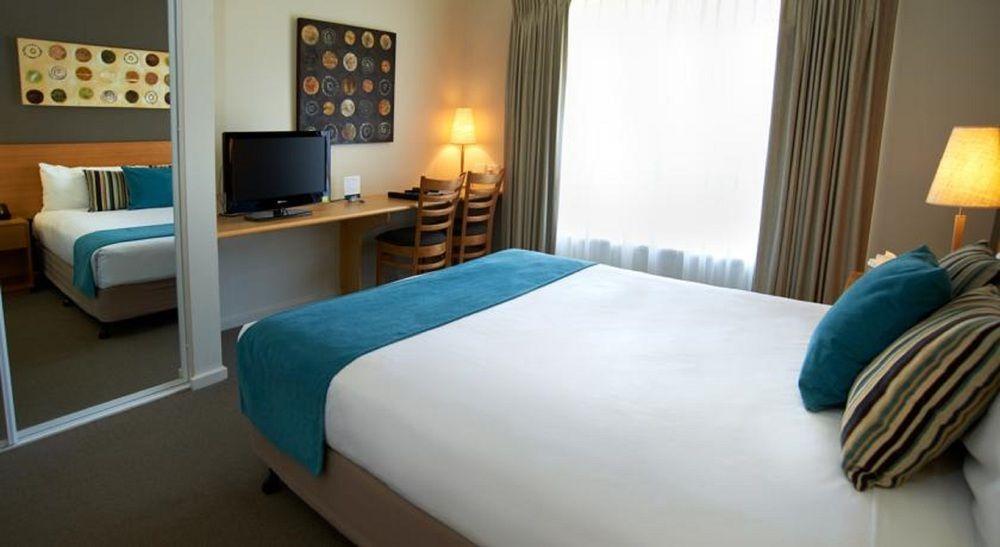 Quest Bunbury Aparthotel Екстериор снимка