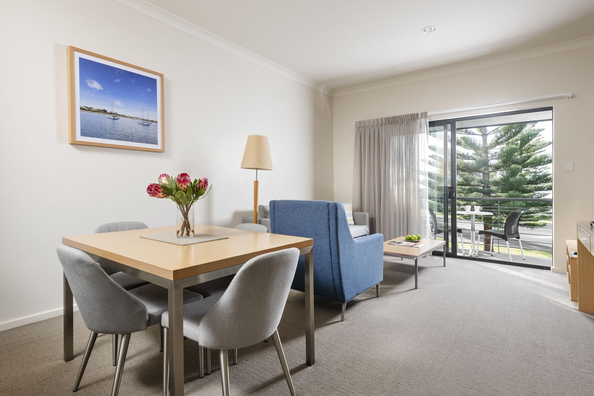 Quest Bunbury Aparthotel Екстериор снимка