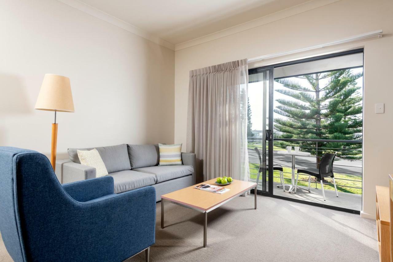 Quest Bunbury Aparthotel Екстериор снимка
