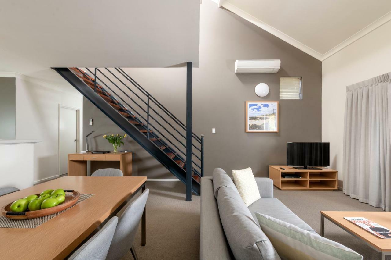 Quest Bunbury Aparthotel Екстериор снимка